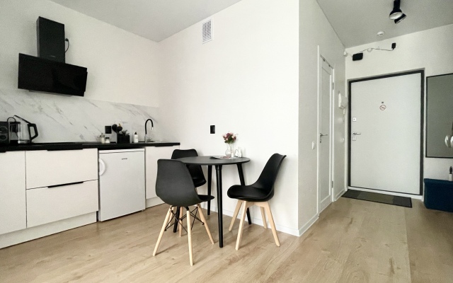 Апартаменты Nevotele на Лучистая 8