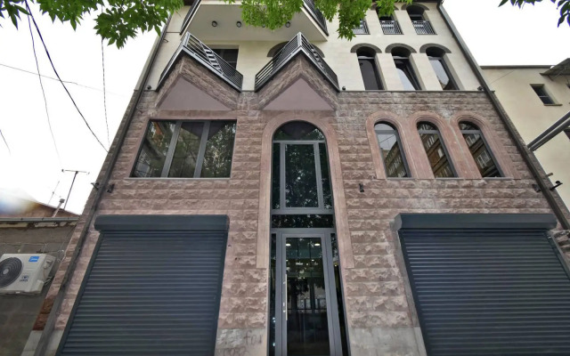 Aygestan Plaza Boutique hotel