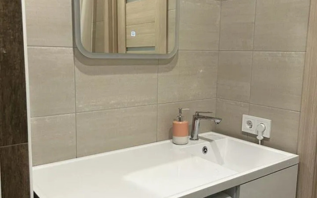 Na Ulitse Sergeya Lemesheva 8 Korp1 Flat