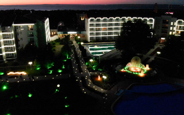 Hotel Lok Vityaz