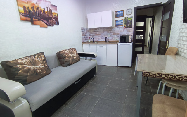 Квартира с Отдельным Входом на Полиграфистов