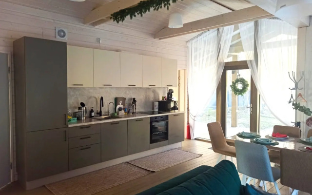 Dubldom U Lesa Private house