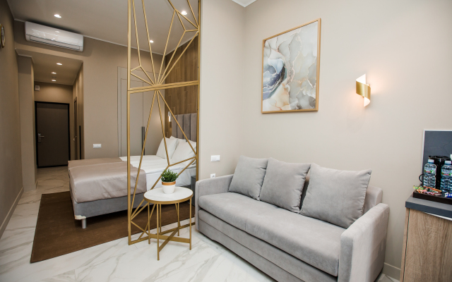 Mirror Residence Hotel