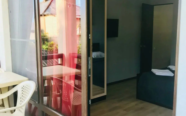 Na Ardzinba 240 Guest House