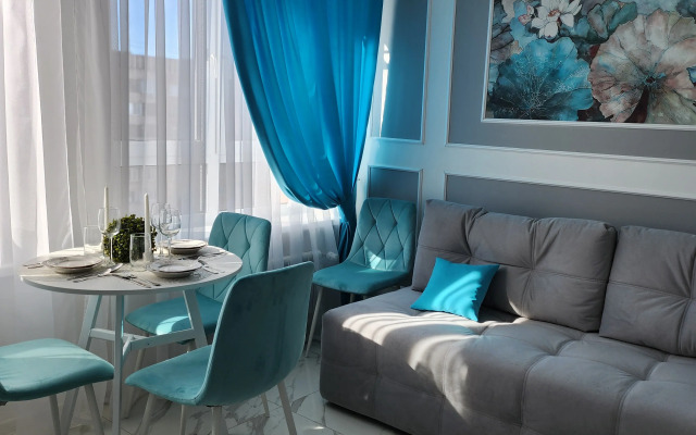 S Vidom na Zakat Rodionova, 19 Flat
