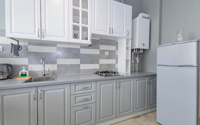 Апартаменты новые и комфортные возле красивого озера