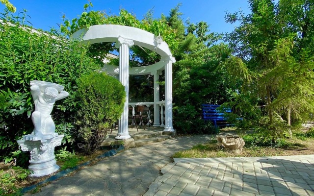 Eleni Guest House