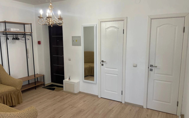 Na Ulitse Kashtanovaya Alleya 169 Flat