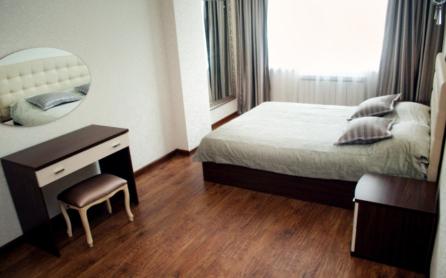 New Astoria Hotel