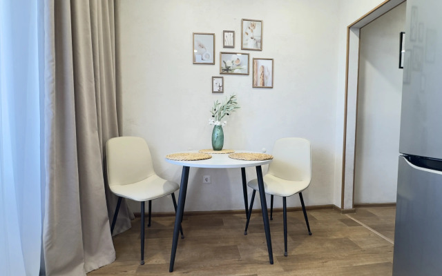 Komfort v 20 Min ot Naberezhnoj Amura Flat