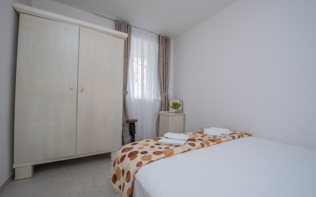 Djurisic Guest House