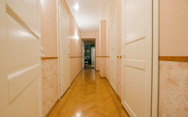 Квартира для бoльшoй сeмьи