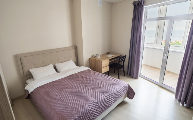 Квартира Просторная 2-комнатная в экологически чистом районе — полуострове Эгершельд