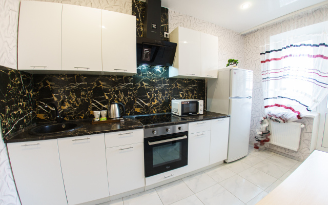 InnDays na Arkadiya Shipunova 6 Apartments