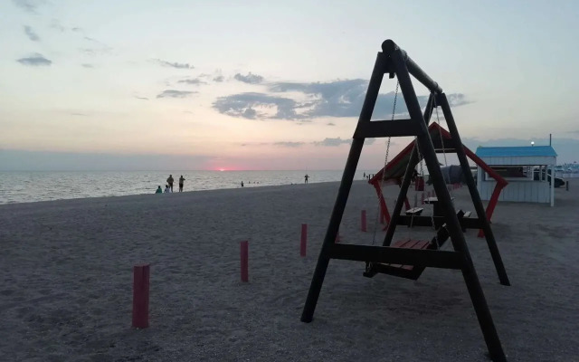 Частный дом С тремя спальнями и большой солнечной верандой
