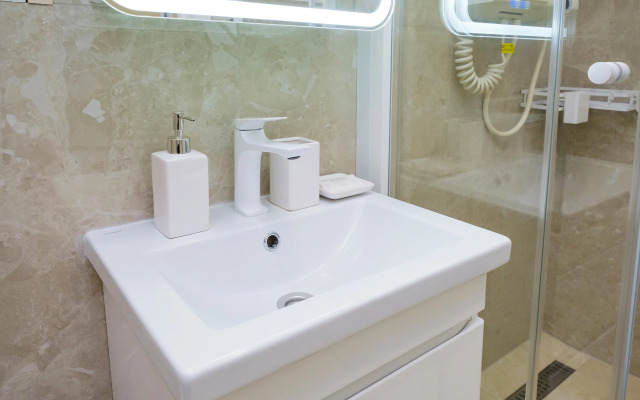 13 v Zhk Letniy dly Kompanii Apartments