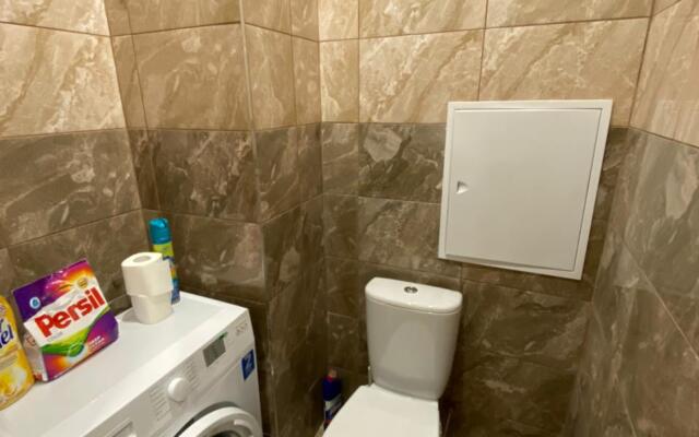 Ryadom S Yakht Klubom Admiral Flat