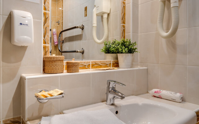 Двухкомнатные апартаменты Oрехово (Дом у Парка)