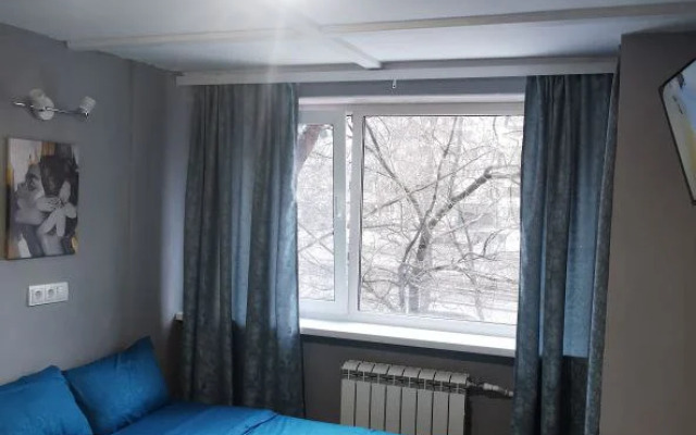 Uyutnaya studiya u metro Chertanovskaya Apartments