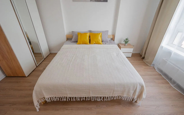 Квартира с двумя спальнями возле ЖД Вокзала