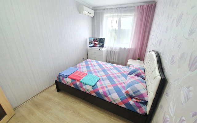 Vitalij HouseRent Dvuhkomnatnaya po ul. Neftyanikov,27 Flat