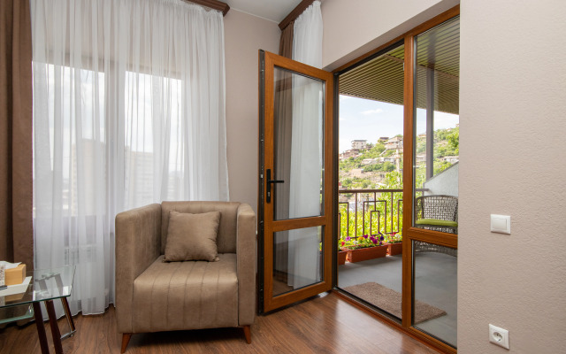 Hillside Guest house