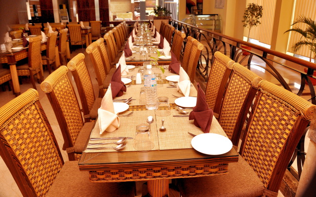 Gokulam Park Sabari OMR Hotel