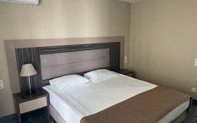 2-Komnatnaya Kvartira V Koreize Okolo Morya Apartments