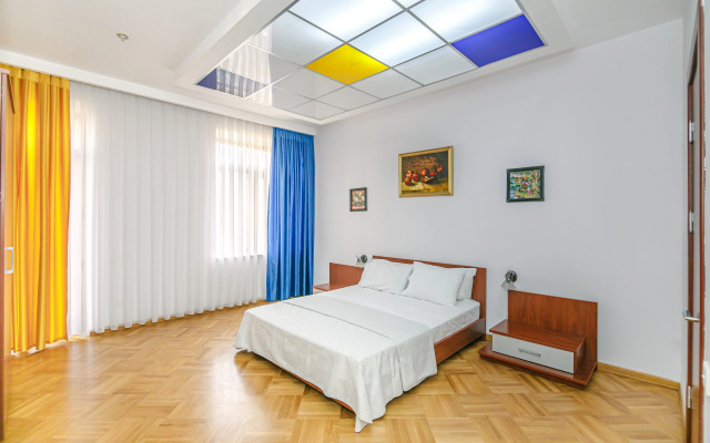 Stella Luxury Apartment in Nizami Street, Apartments