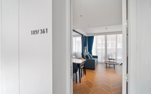 Апартаменты Kora Resort D305 Beachfront One-Bedroom