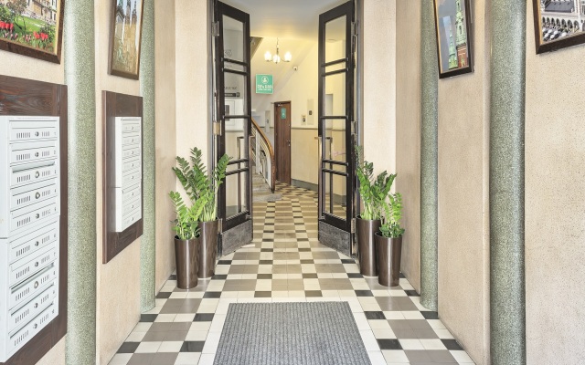 Daniel Griffin  by Artery Hotels Apartment hotel