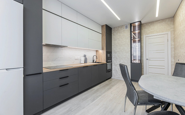 V Samom Tsentre Vozle Metro Flat