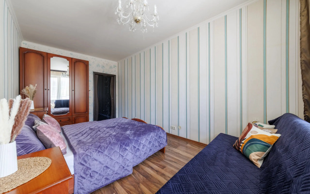 S 3 Spalnyami Na Moiseenko 5 - 8 Chelovek Apartments