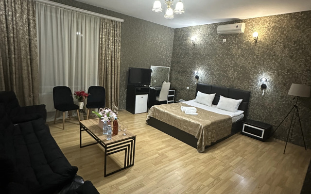 Qeroli old town Hotel