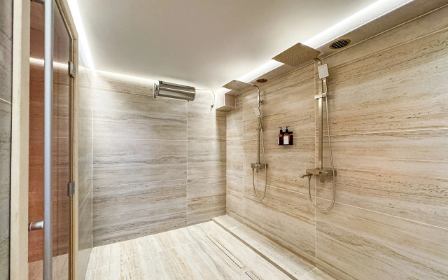 U Greka Guest House