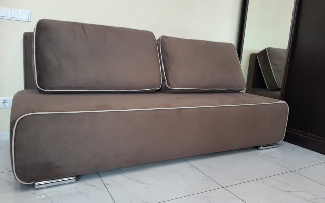 On Tyulpanov 3 Apartments