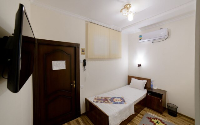 Hotel Caravan Hotel