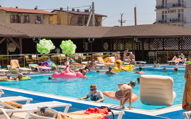 Relax Hotel