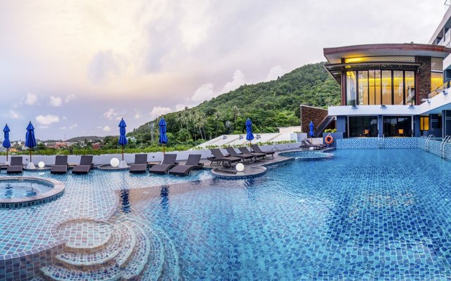 Отель Yama Phuket