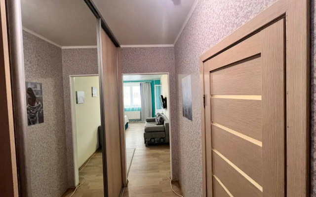 Uyutnaya, Teplaya, Chistaya Studiya Flat