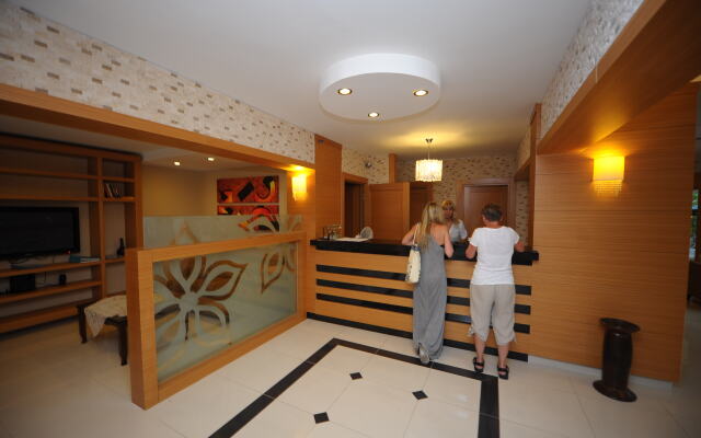 Karael Hotel
