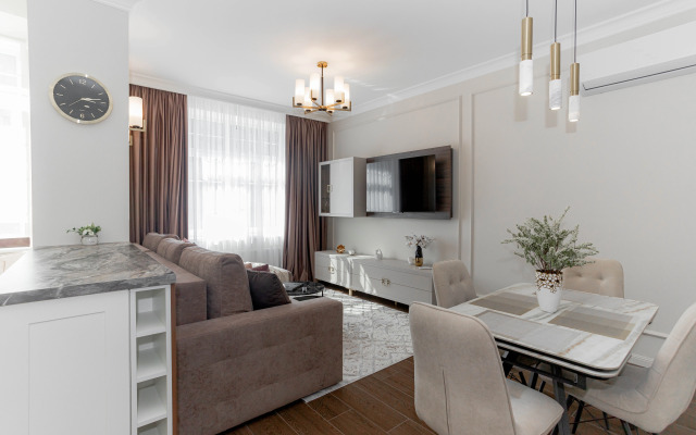 Lyuks Flat