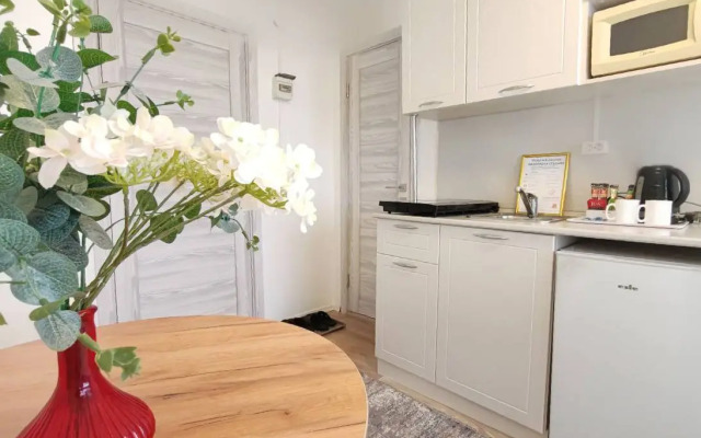 Апартаменты  Ново-Садовая 273