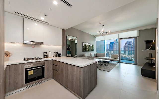 Zakhvatyvayuschie 1Br Apartamenty Liv Marina in Jbr, Apartments