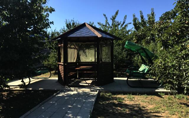 Lazurny Guest House