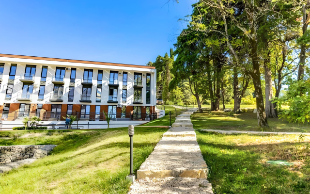 Casablanka Hit s Bolshoy Terrasoy s Vidom na More Apartments