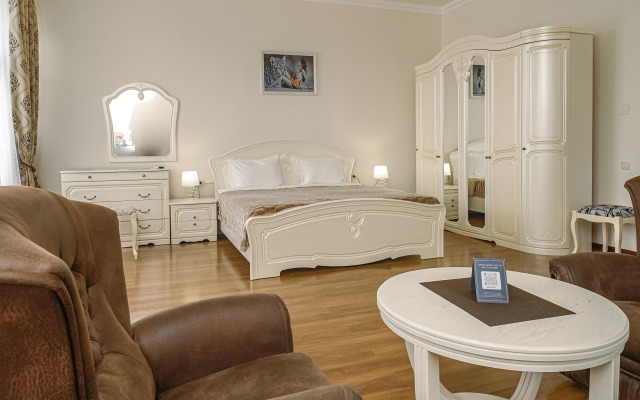 Отель Кристи