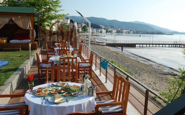 Grand Koru Otel Beach