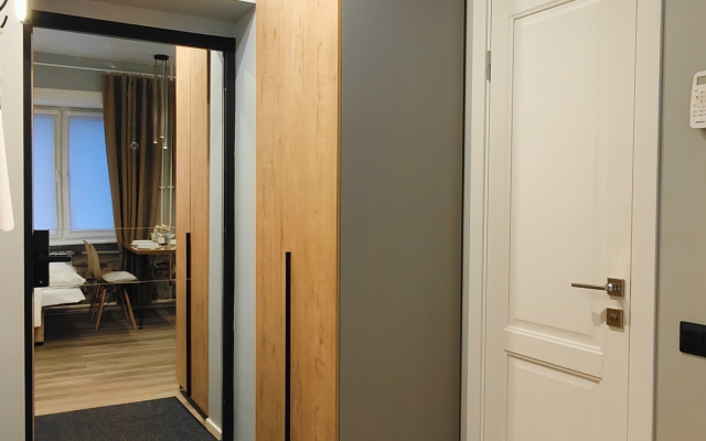 Na Prospekte Lenina 6 3 Flat