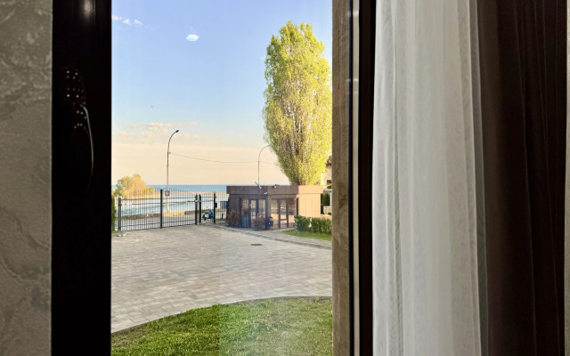 Okolo Morya  Apartments 17